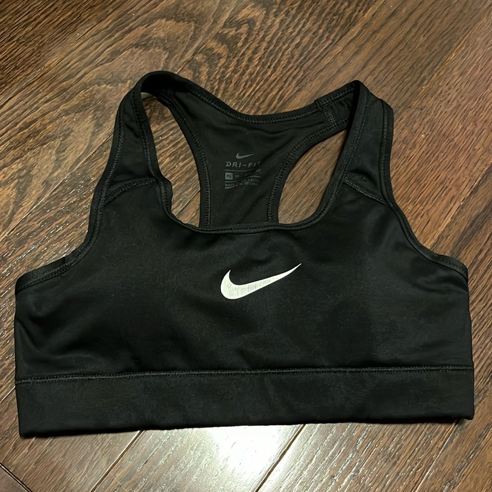 Nike swoosh sports bra size xs